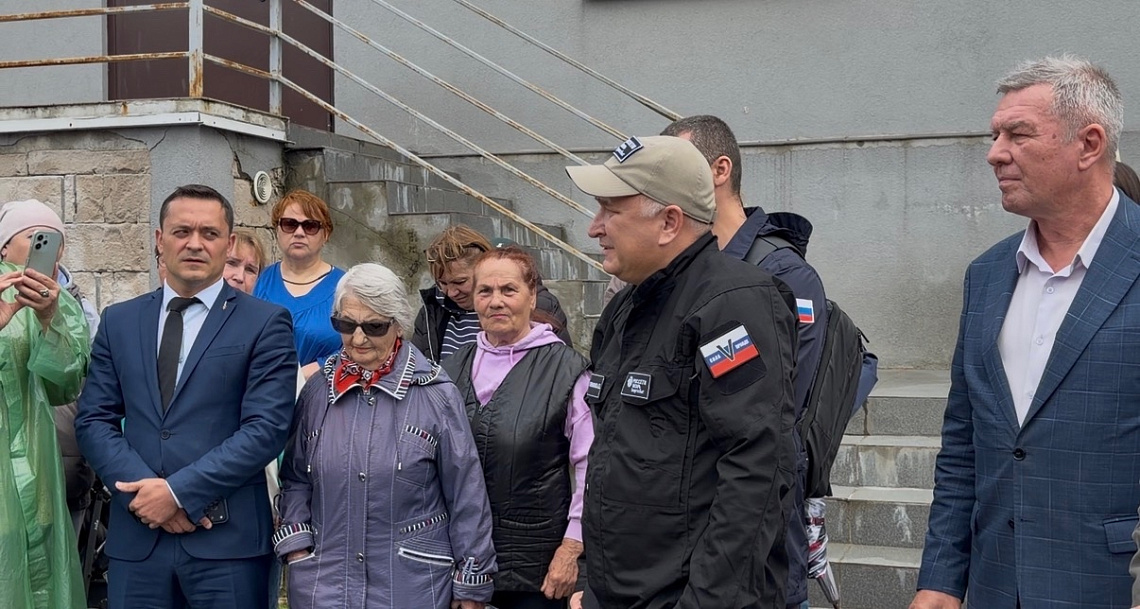 Руководство «Россети Янтарь Энергосбыт» провело встречу с жителями СНТСН «Колосок» по вопросам приведения расчётов за потреблённый товариществом энергоресурс в соответствие с действующим законодательством РФ.